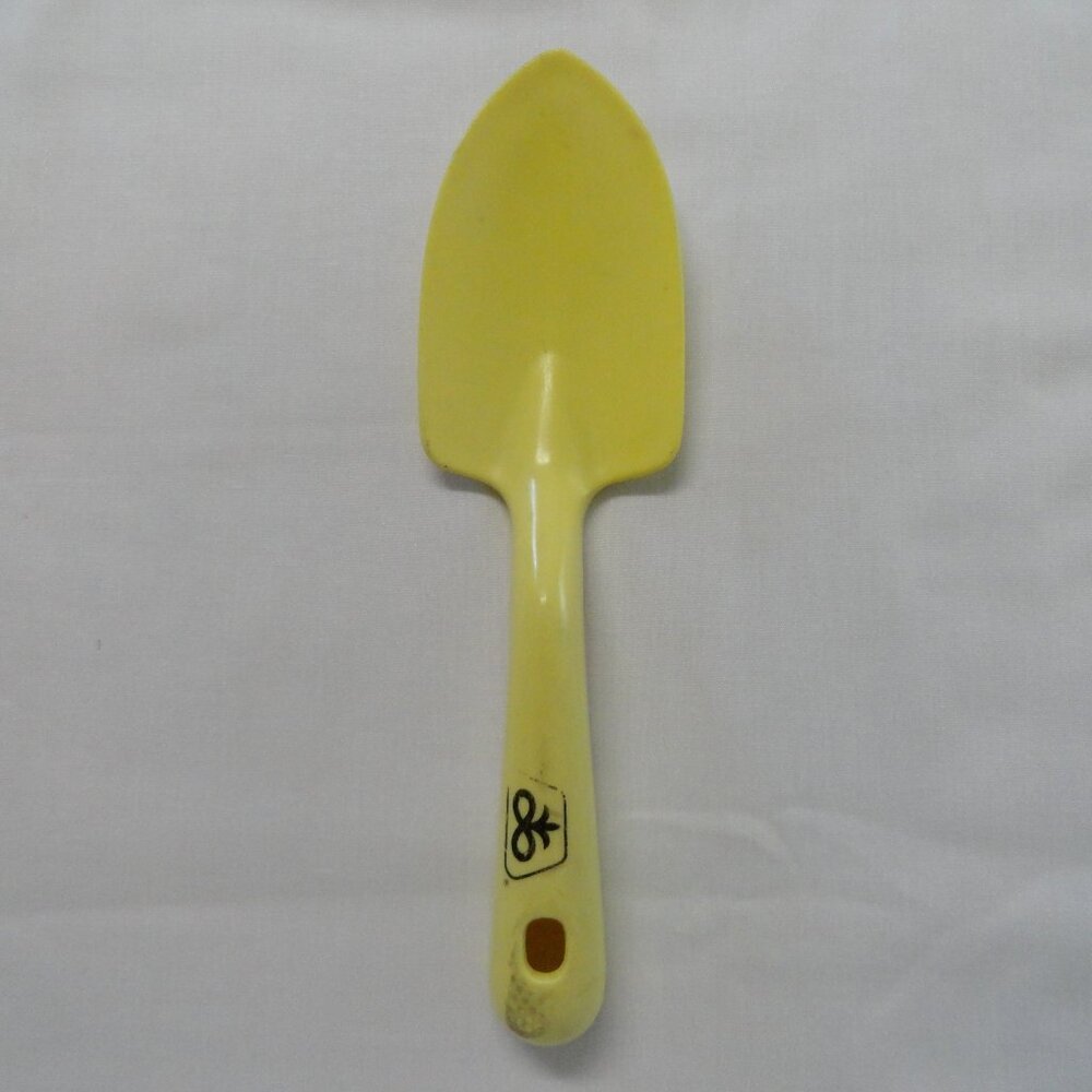 Vintage, Pioneer Seed Company, toy shovel, garden trowel